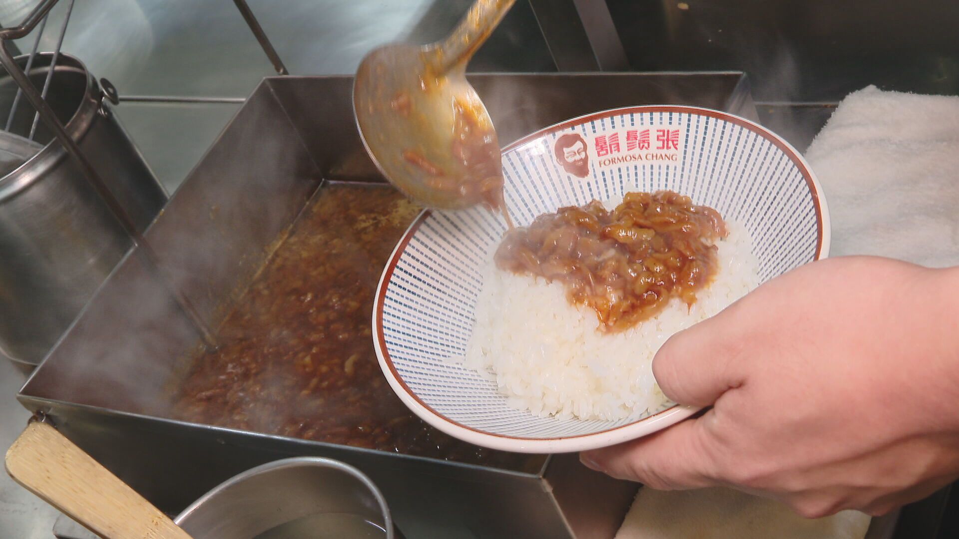 鬍鬚張Uber外送漲15%惹聯想　業者澄清「與非洲豬瘟無關」