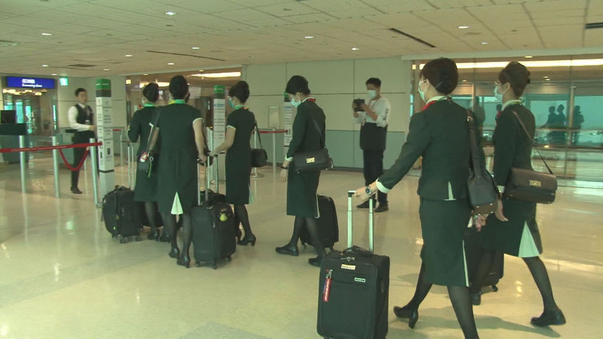 長榮空服員抱病工作返台住院15天亡 民航局曝報告沒提組員生病