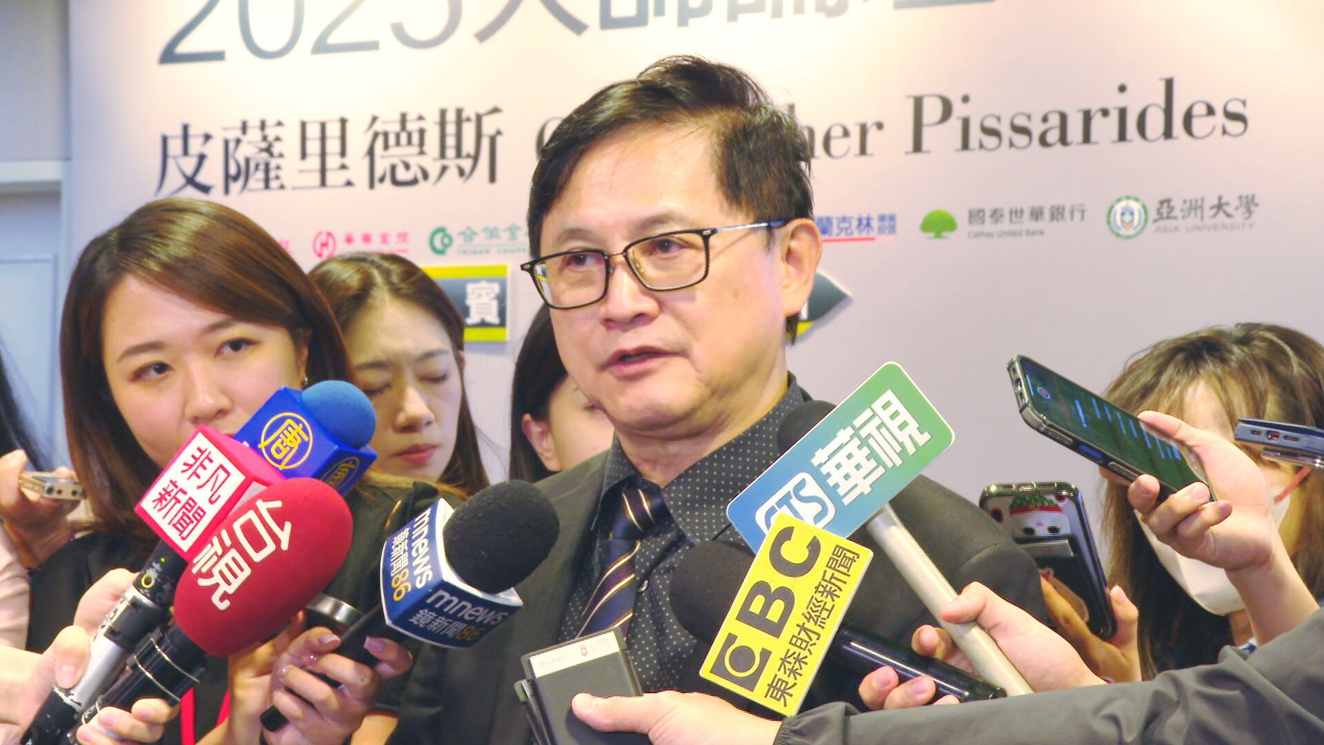 和碩捐2千萬支援花蓮！　童子賢個人再捐款、奔走調度機具清淤