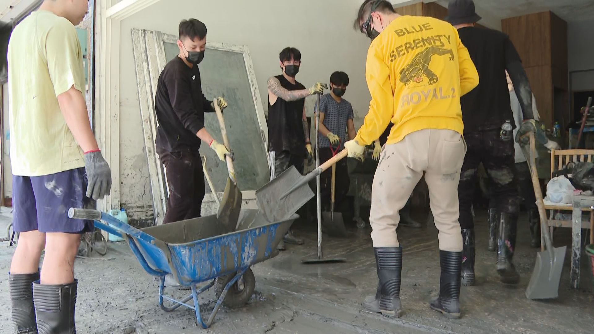 堰塞湖水位監測 李鴻源示警2狀況-3/董座捐2000萬賑災 新北國王全隊變「鏟子超人」