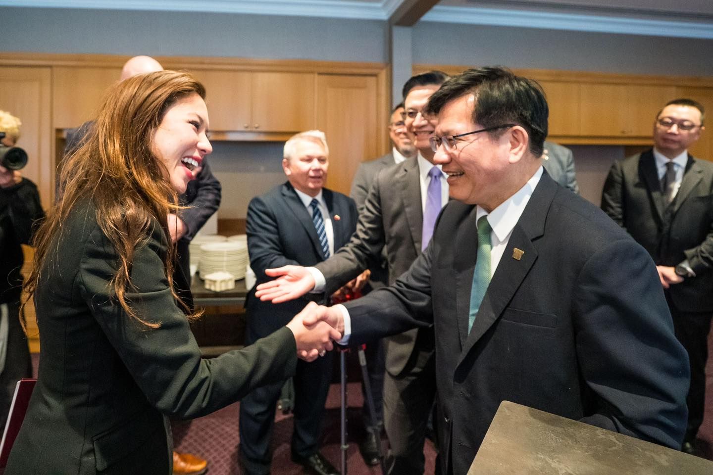 林佳龍訪波蘭會「友台20議員」 參議院副議長也到場