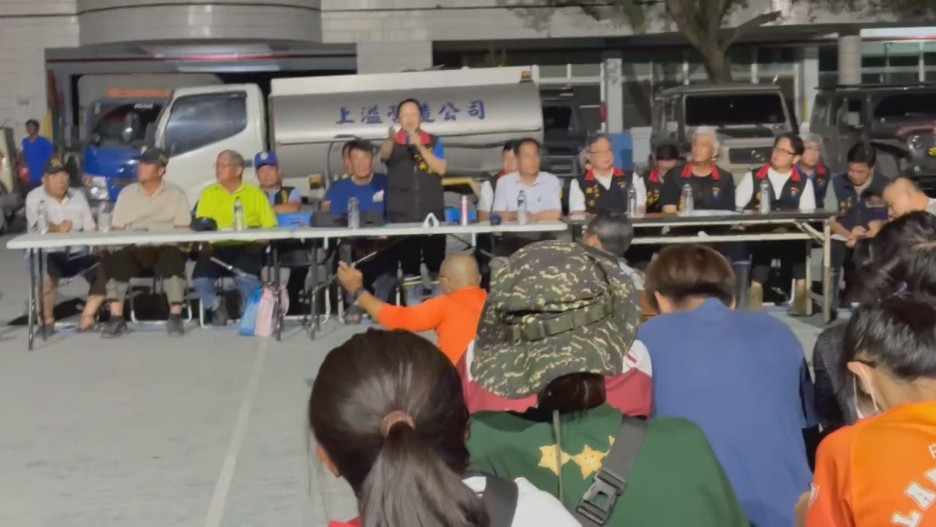 中秋連假續救災　藍爭議發言惹議2／徐榛蔚赴自救會稱募到「電鍋」　災民嗆：沒電要吃土嗎？