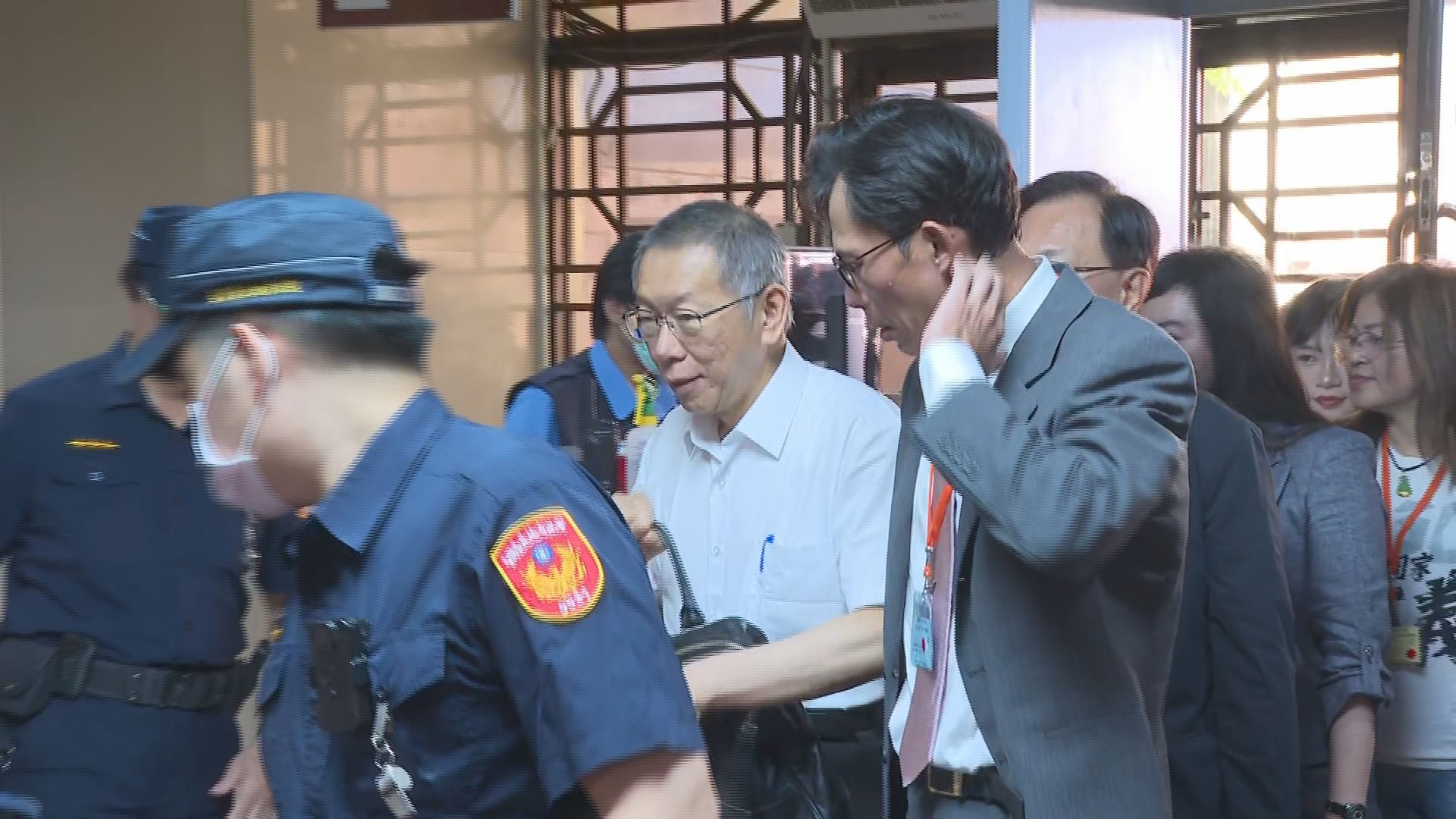 柯文哲收捐款「只是轉手」拒答16次 自稱亞斯伯格症遭法官阻止