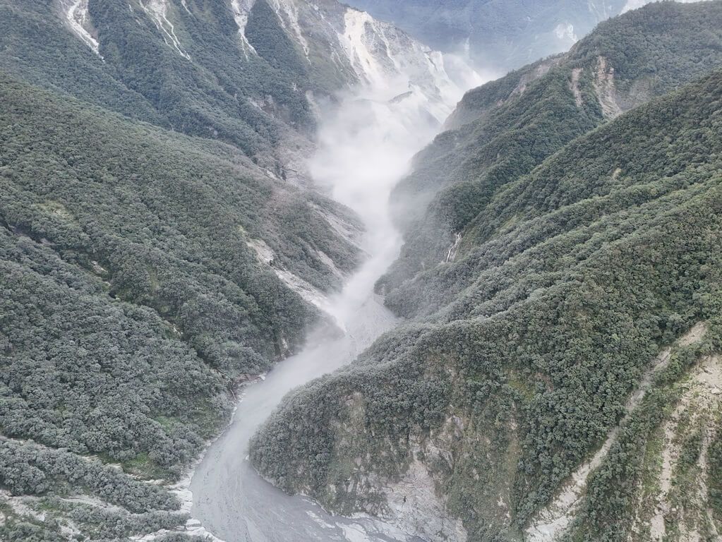 花蓮地震規模5.0!馬太鞍溪堰塞湖震動畫面曝 林保署解除警報