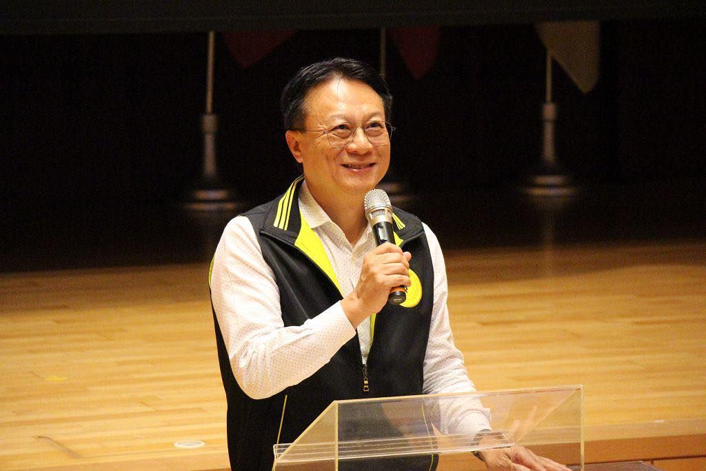 捧珍奶衝民進黨中央 卓伯源喊目標和賴清德一致:招待習近平