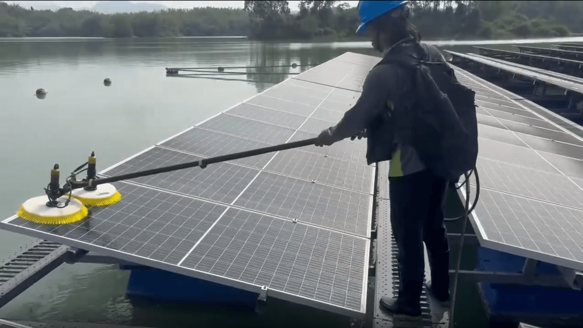 「藥水洗烏山頭光電板」圖卡瘋傳 郭國文揭真相:業者已報案