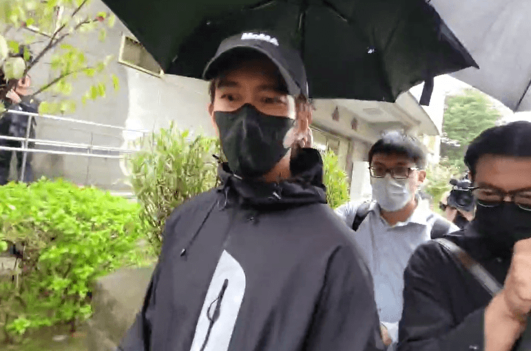 閃兵案4藝人皆交保 修杰楷、張書偉、陳柏霖各50萬、小杰35萬