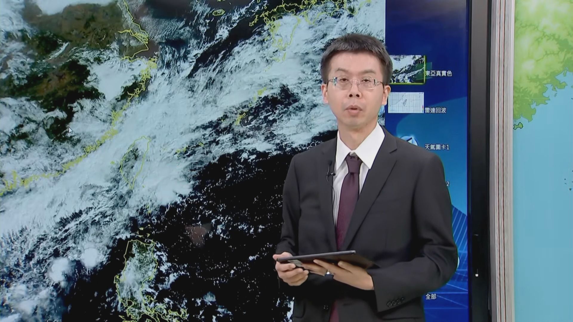 連假出遊潮塞爆桃機 北東防豪大雨1/光復連假天氣濕濕涼涼 下週中部以北20度