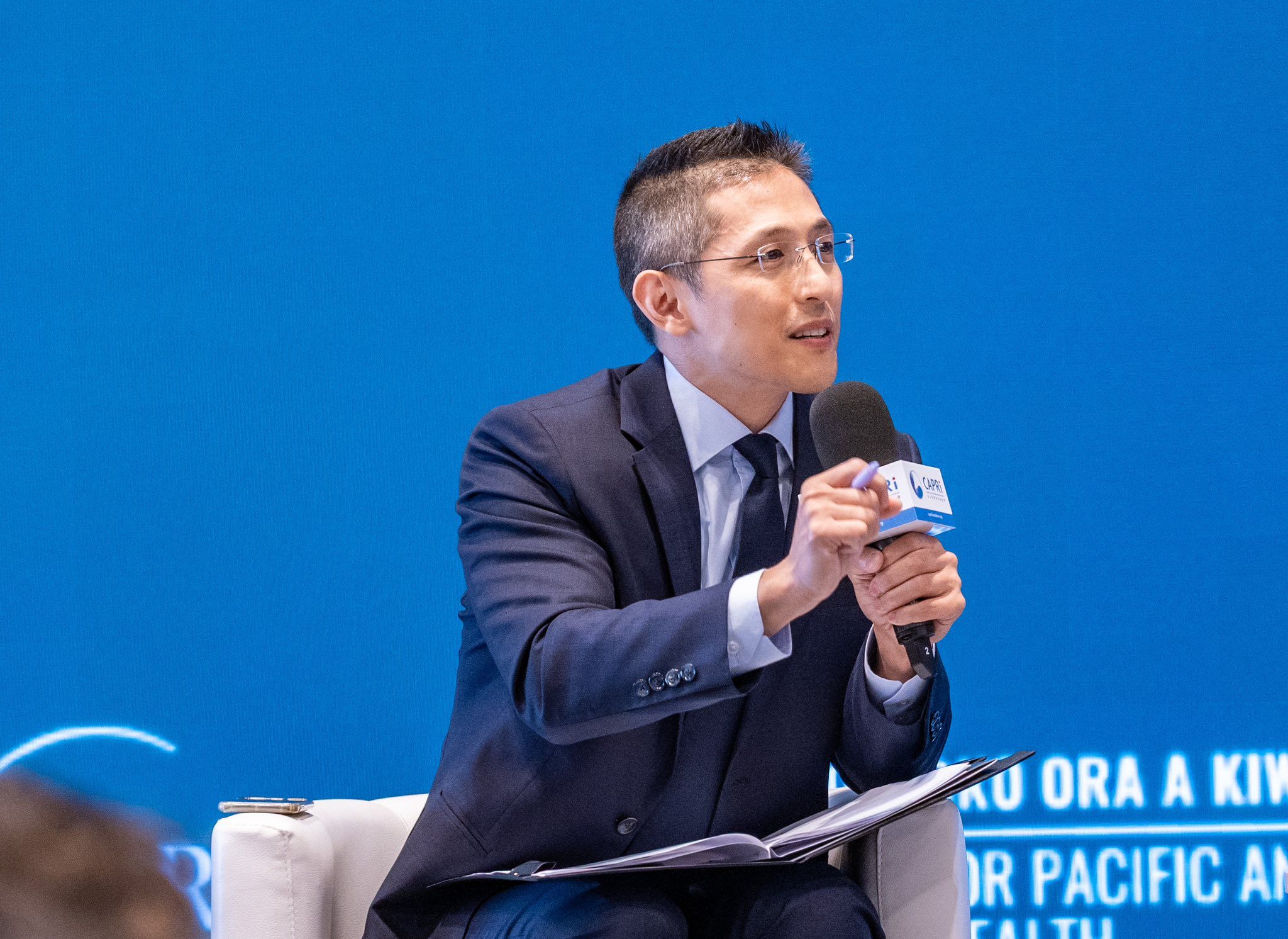 確定爭取參選台北市長! 吳怡農明壓線到民進黨中央遞表