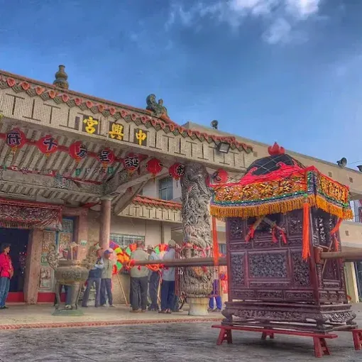 吃宮廟平安宴卻遭咬傷!1歲童慘縫上百針 黑狗送收容中心