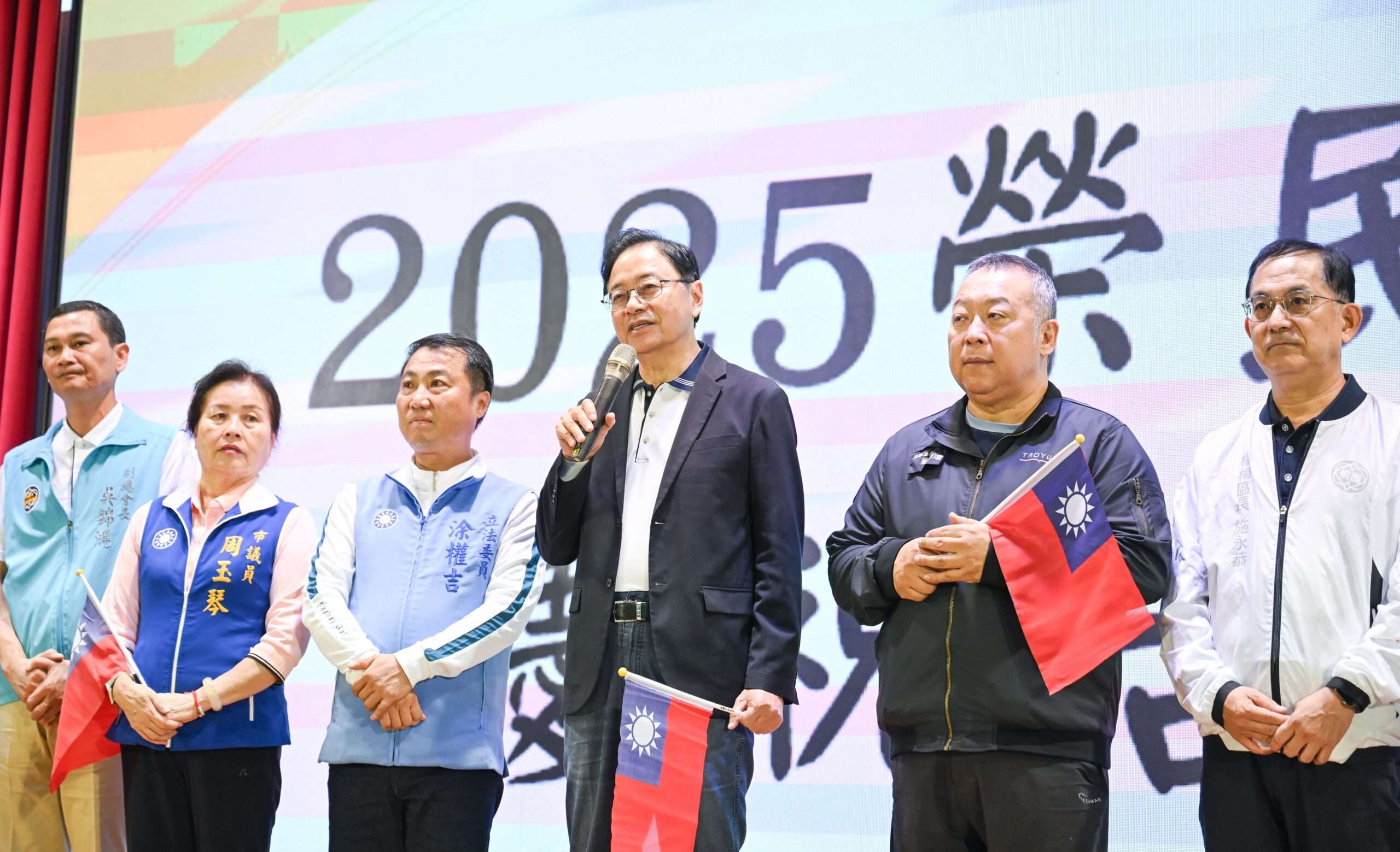 張善政表揚楊梅榮民、退伍軍人 肯定保家衛國無私奉獻精神 eaa8b9a8 4170 4ebb b81f 83bb3be56ce1 1 scaled