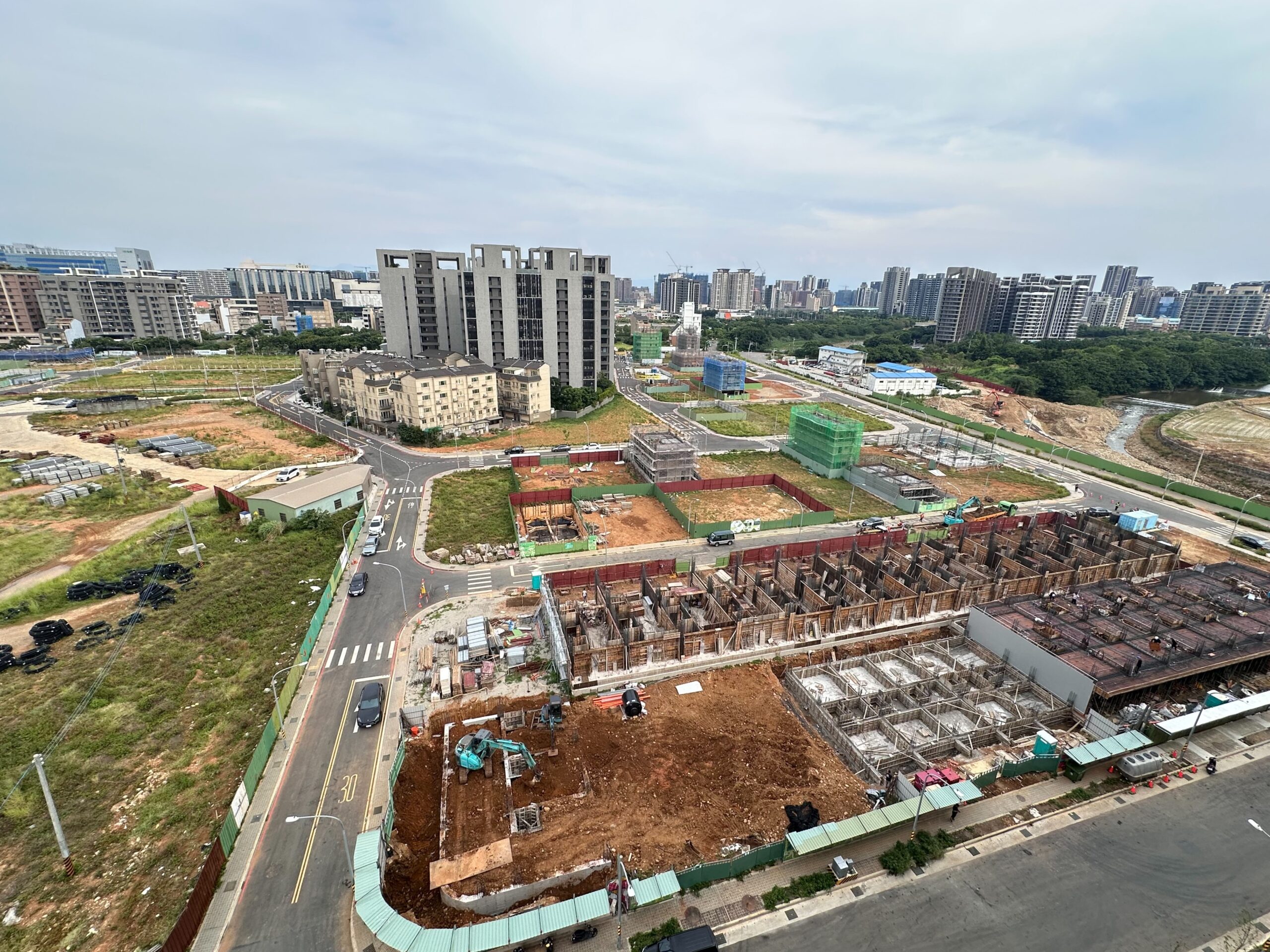 桃園航空城優先開發區進入驗收階段 安置戶新家逐漸「冒出頭」 h5h46 scaled