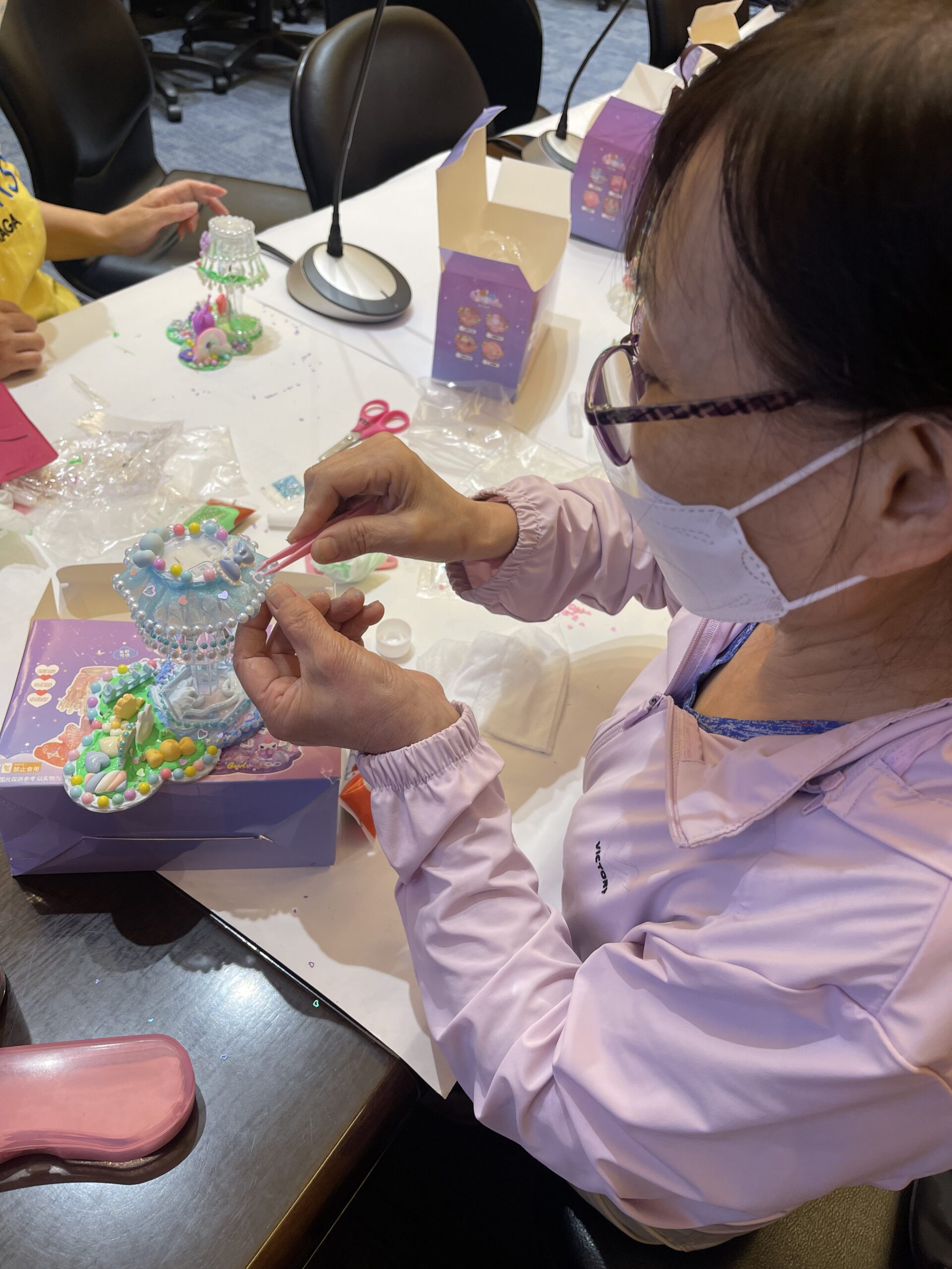 圖五 恩主公醫院舉辦癌友活動，活動內容多元，能讓病友放鬆，也更容易開口談心。 scaled