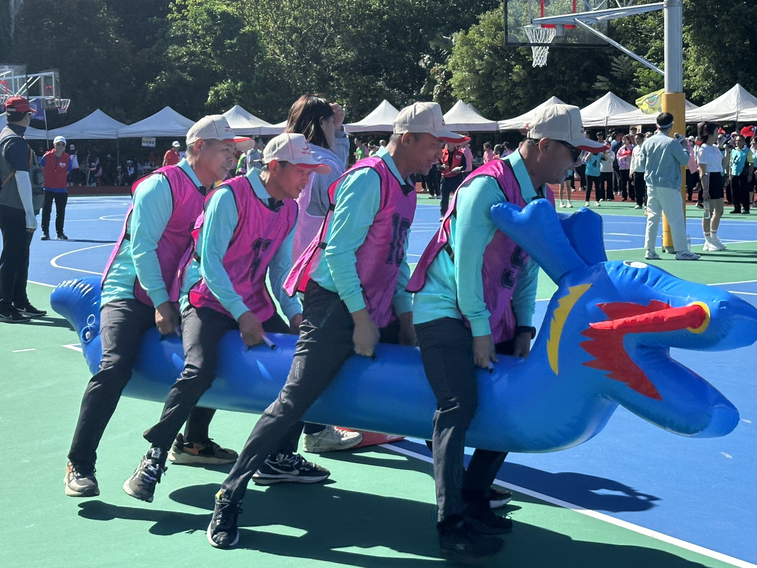 龜山區運動大會千人參與 太鼓、啦啦隊與趣味競賽炒熱全場 1 22