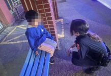 爸爸上大夜班回家補眠 平鎮2童偷溜出門迷路快急哭