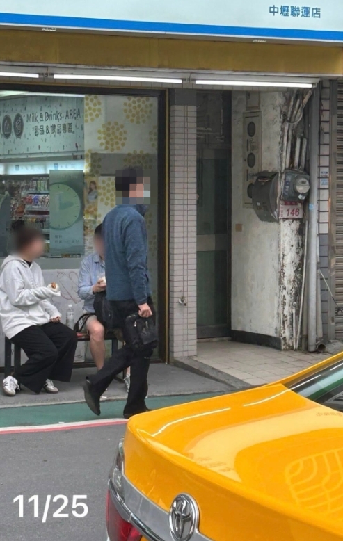 中壢火車站疑現偷拍色狼 連2日同時段、地點撞見網友氣炸 1764143051696