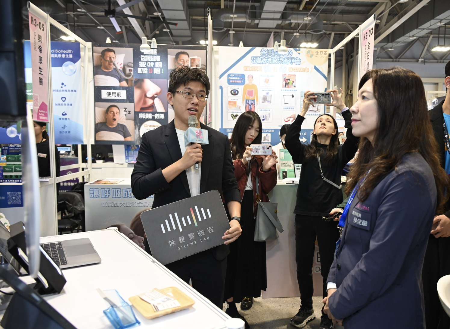 桃園18新創團隊亮相Meet Taipei 首日秀虛擬手語導引系統展現硬實力