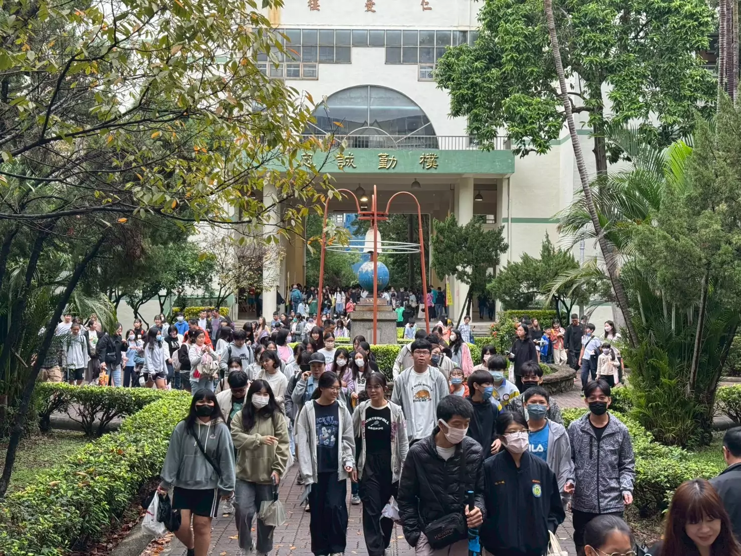 第19屆聯合盃全國作文大賽登場 新北5,936名學生書寫AI時代的人文溫度 305508 0