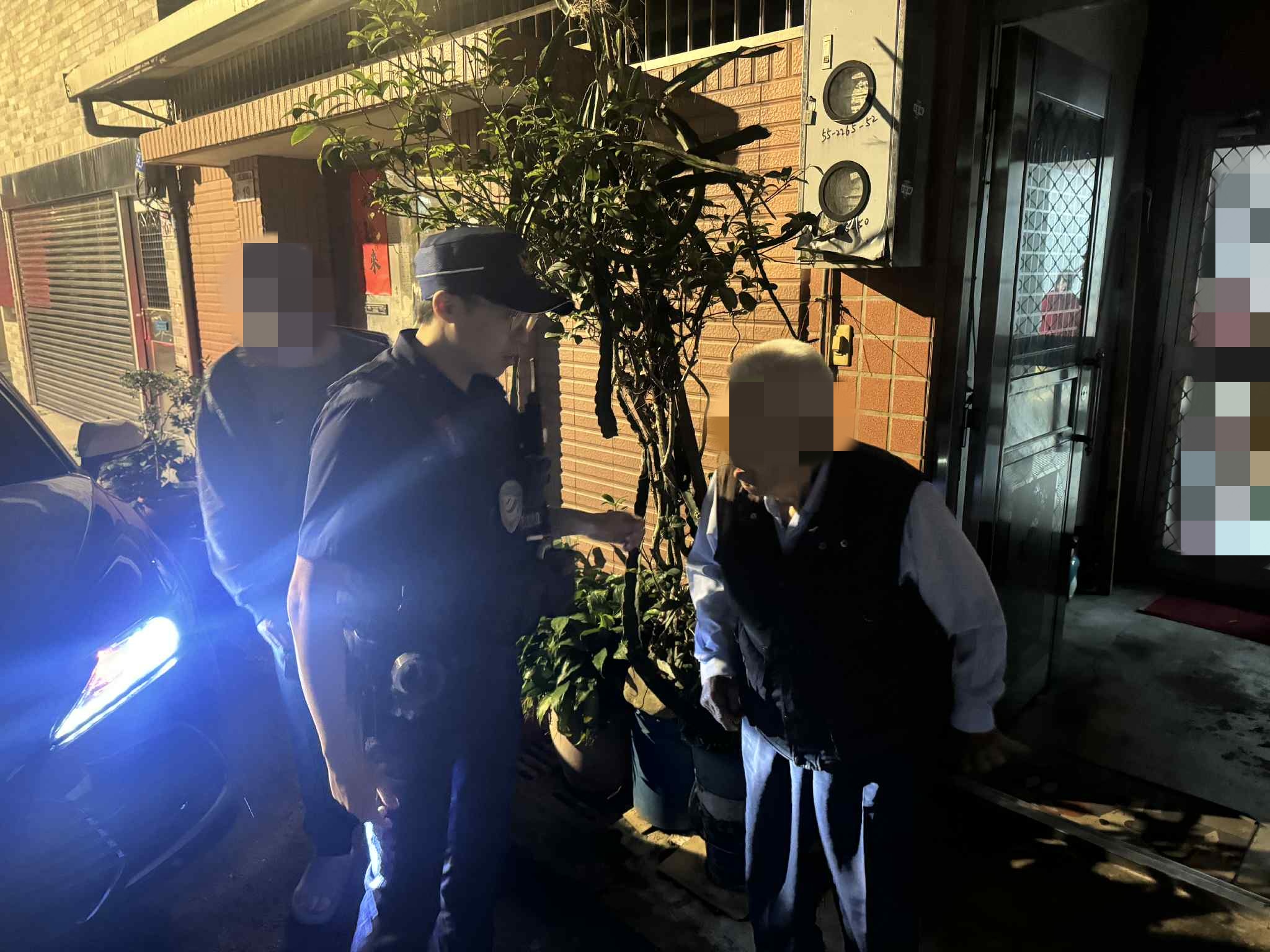 中壢9旬翁深夜牽腳踏車徘徊 警耐心溝通查身分 371b9f64 8669 42d7 b5c7 1b87c9b00caa 副本 0