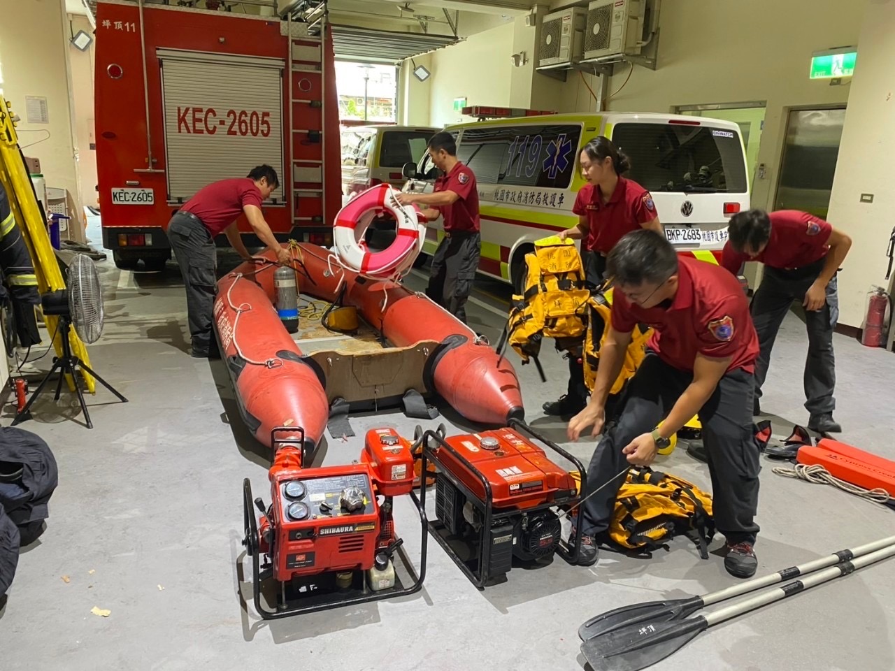 3F860B33 0E9F 4DAA AD40 F6296B0D031D 0