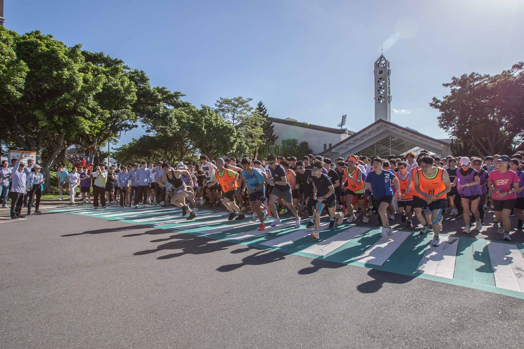 長庚大學校運會熱鬧登場 路跑與啦啦舞吸引上千師生同歡 4 9