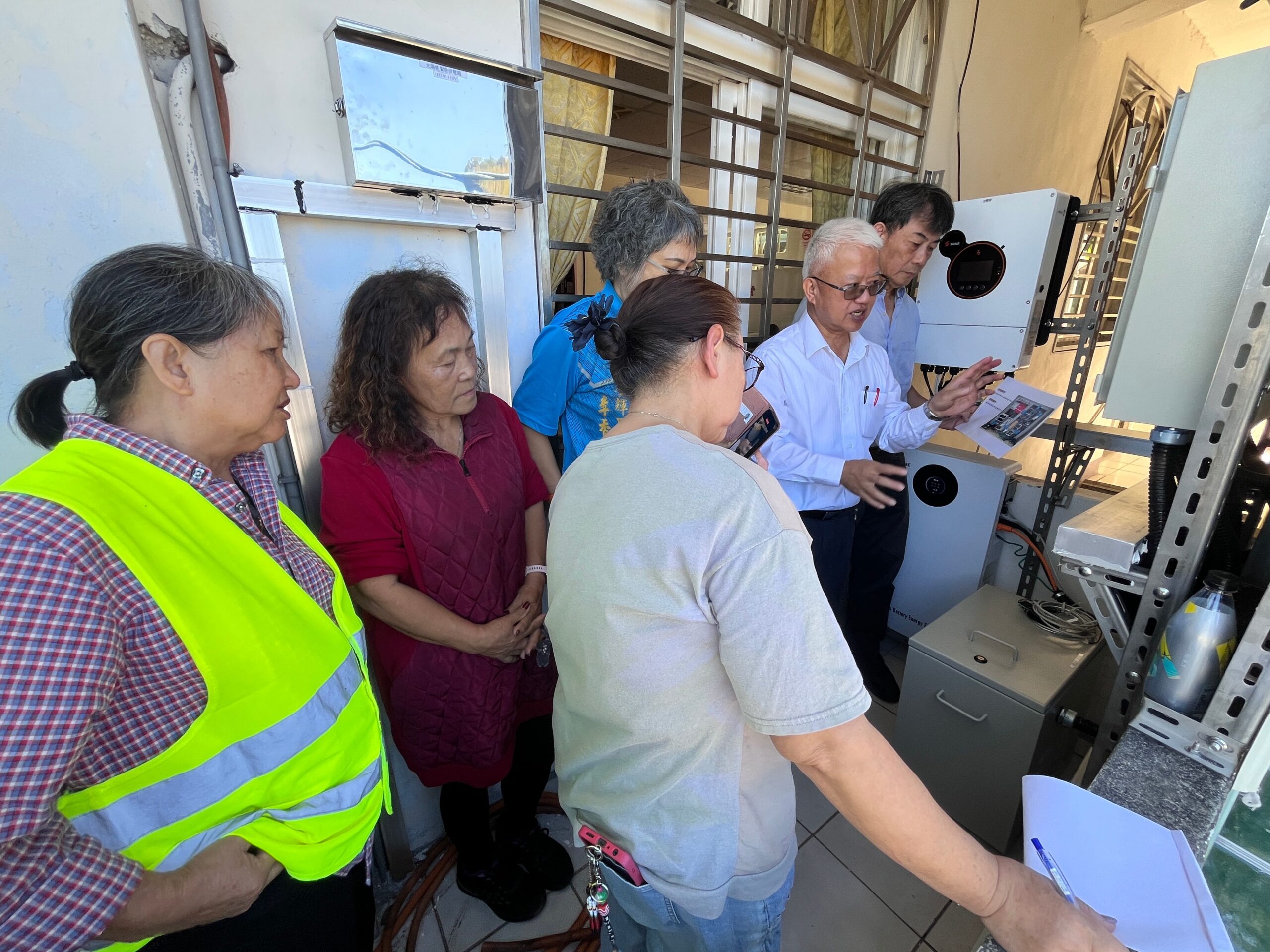 4.辦理里辦人員維運教育訓練，建立例行巡檢與通報機制，共同確保系統長期穩定運作。 scaled