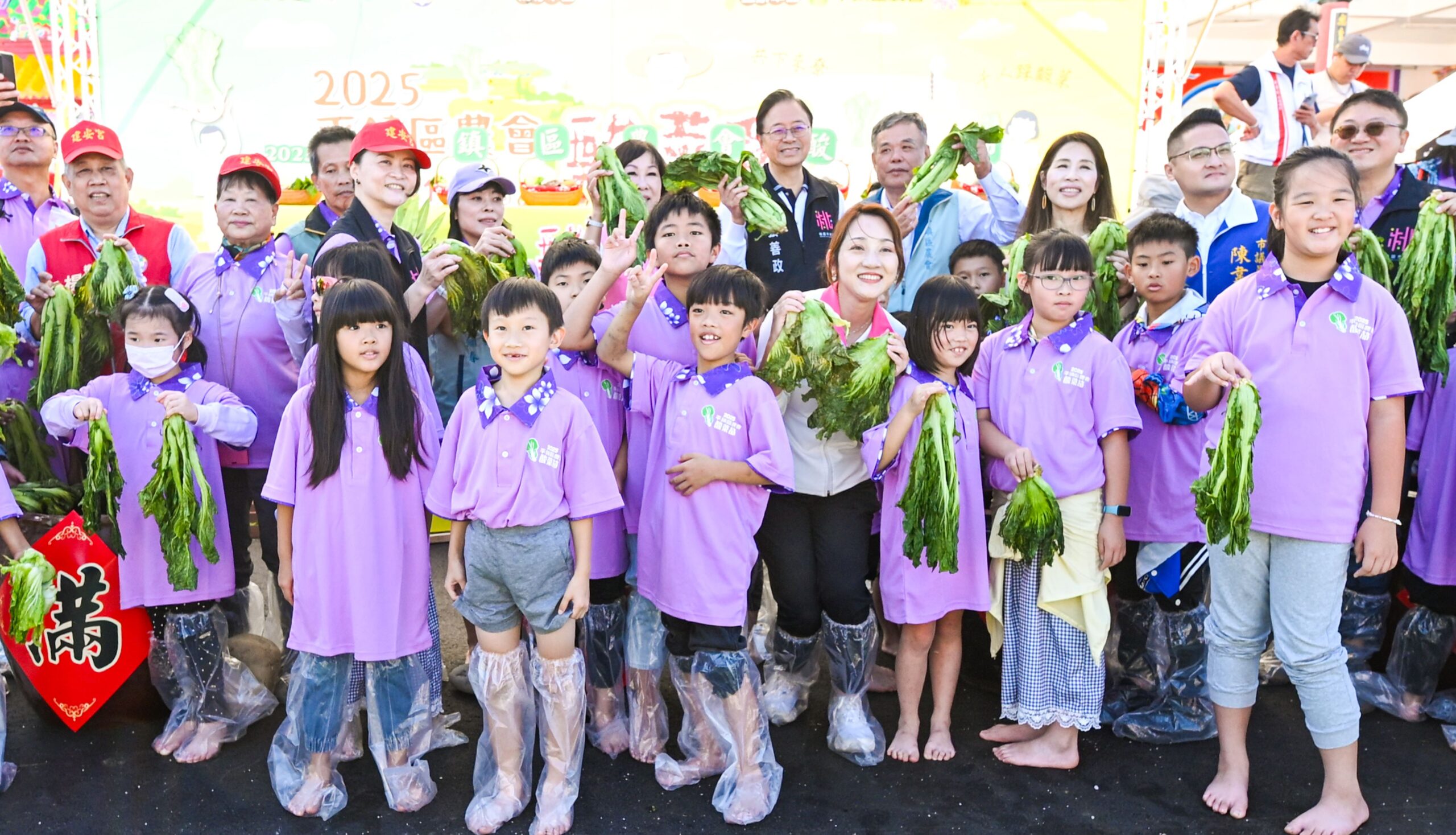 平鎮酸菜節開踩!千人齊下腳體驗最道地客家味