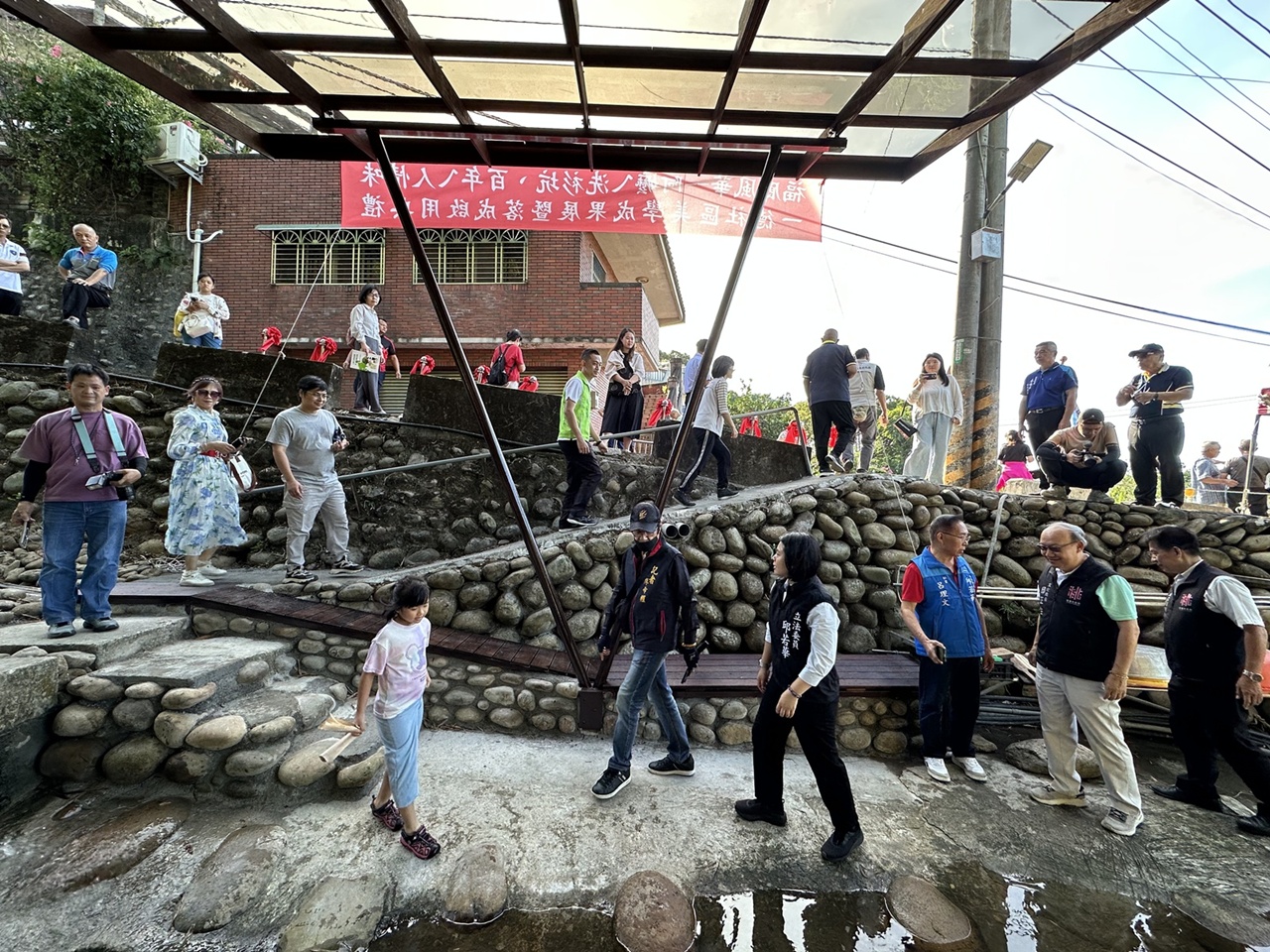 中原大學30學子合力改造 翻轉大溪洗衫坑成社區美學新典範 56544651 2