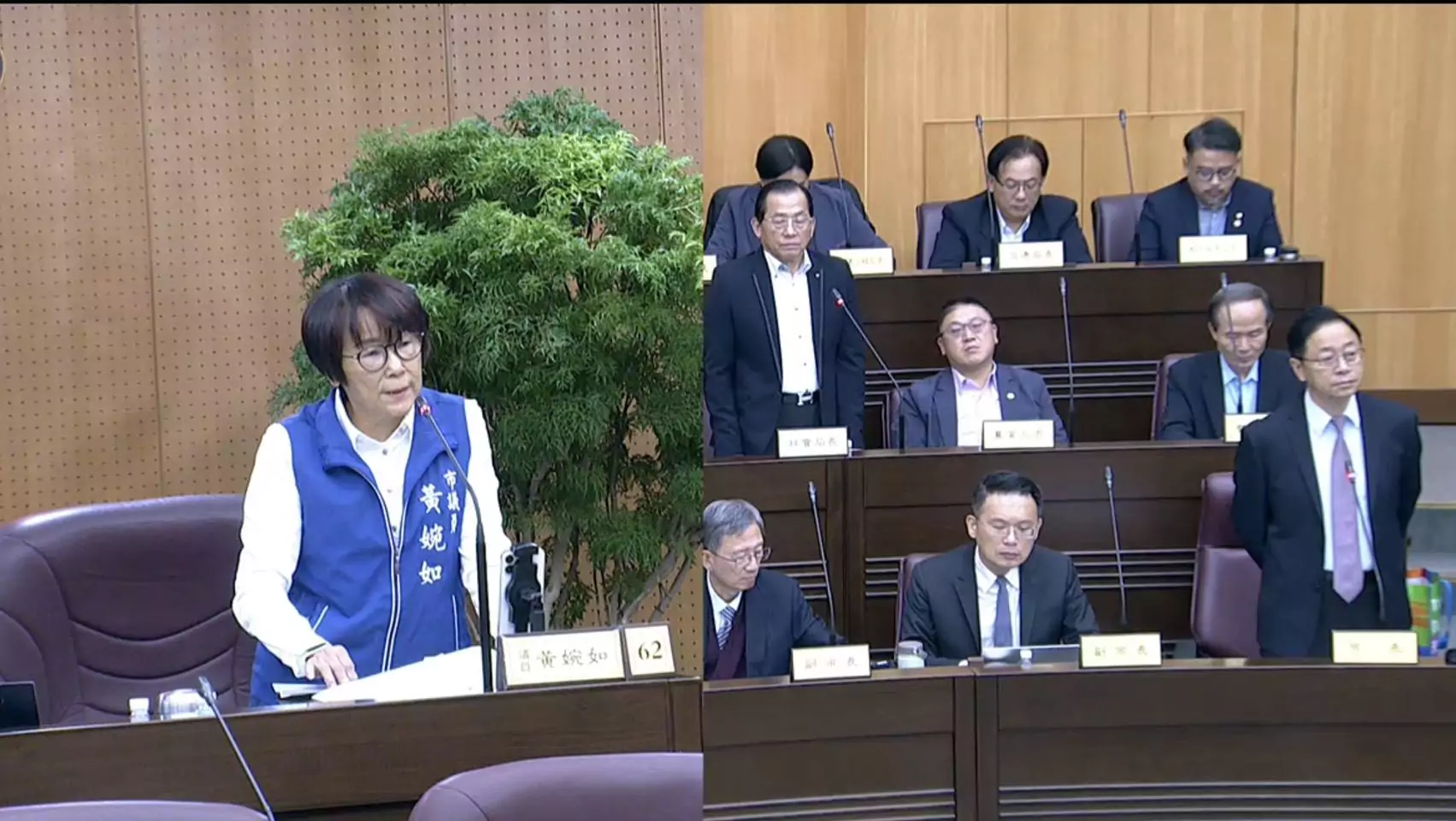 桃園明年起提高敬老愛心卡台鐵補助上限 黃婉如盼再擴大使用範圍 桃園明年起提高敬老愛心卡台鐵補助上限 黃婉如盼再擴大使用範圍
