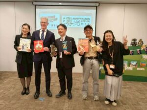 澳洲辦事處捐贈桃市圖繪本與童書 讓孩童認識多元文化