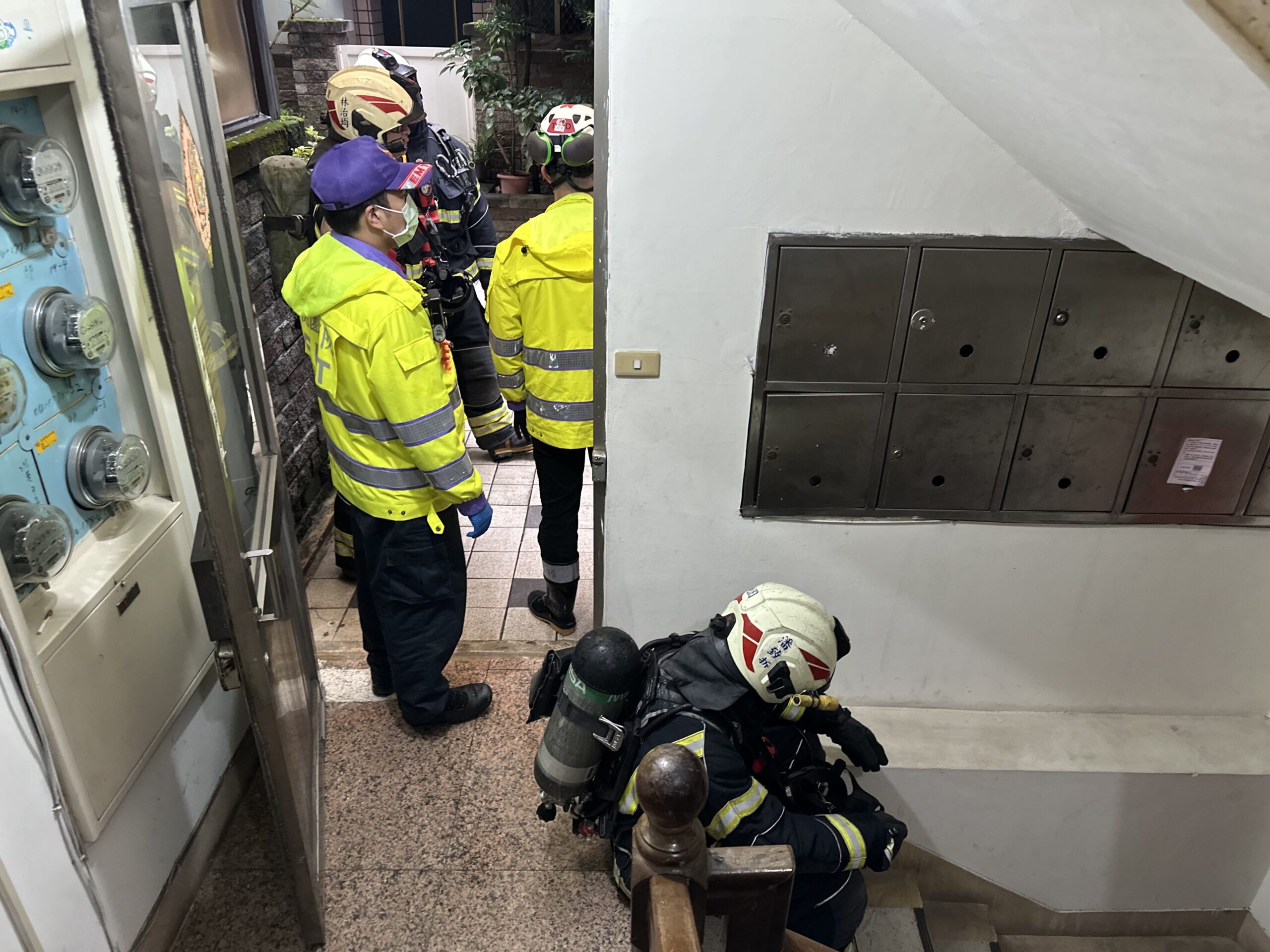 男子酒後情緒失控疑開瓦斯洩憤 住戶聞異味驚覺不對急報案