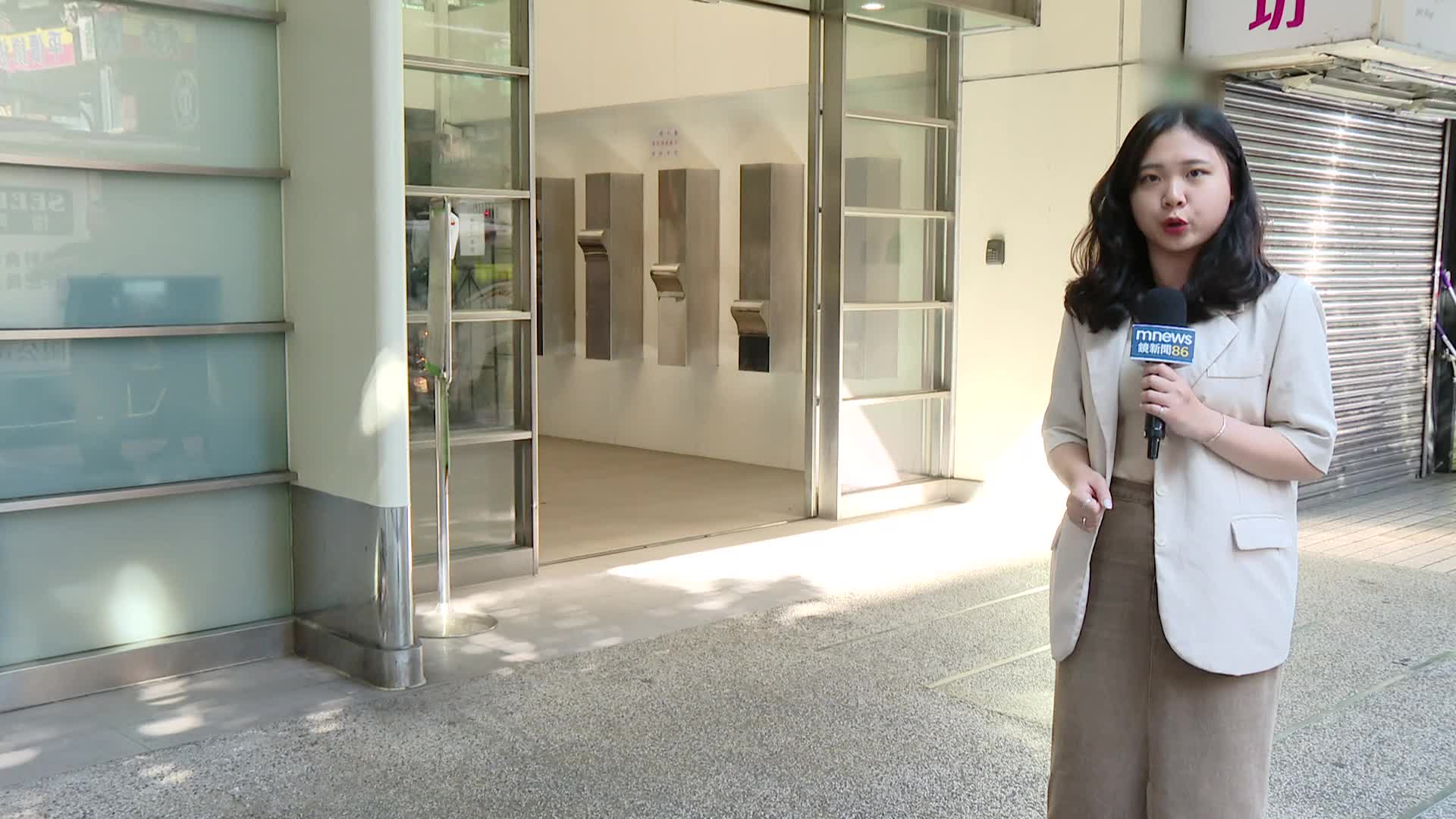 詭彌勒皇下令詛咒藍綠政要 內政部要查1/電玩大亨變彌勒皇教主! 自封「朕」賣畫賺10億