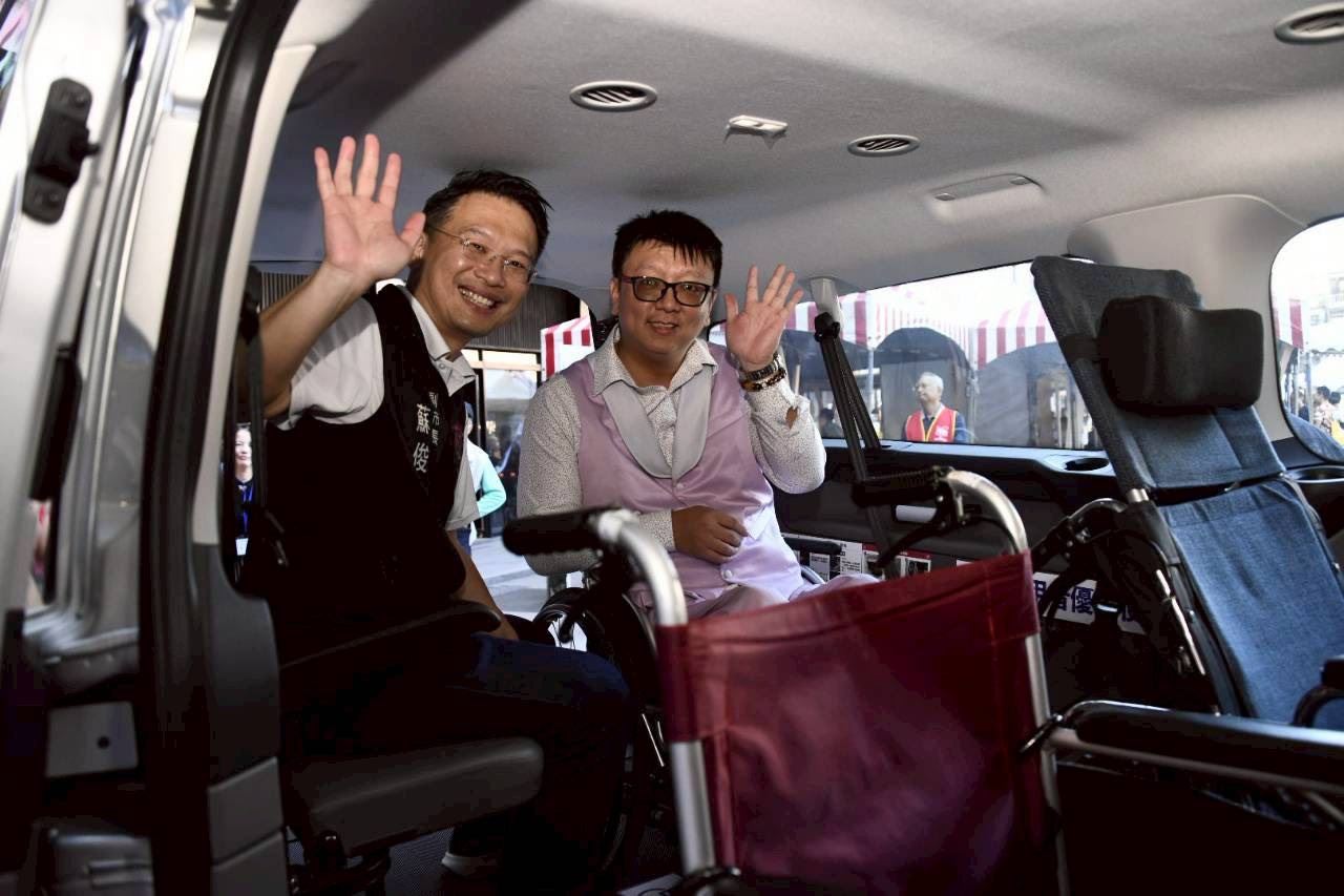 963d9b9c 30d6 4bc2 a282 d2f7eeadc1a8