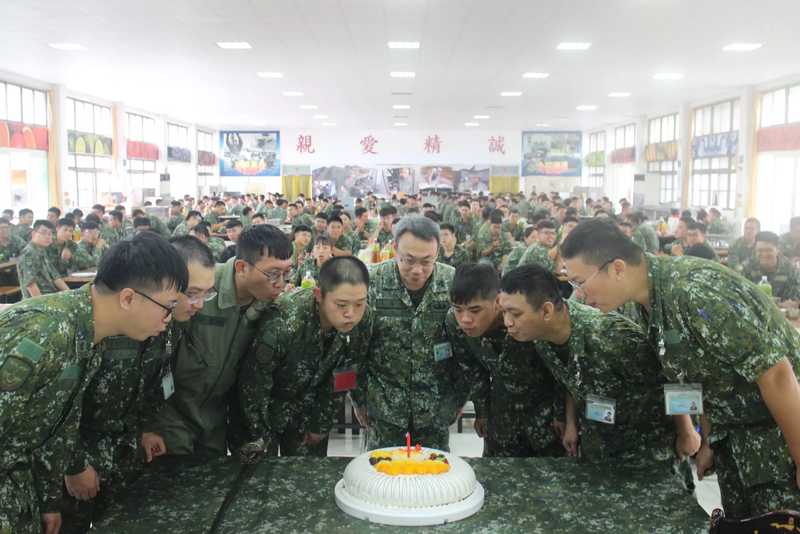 資通電軍一大隊慶生餐會溫馨登場 增進官兵情感交流 資通電軍一大隊慶生餐會溫馨登場 增進官兵情感交流