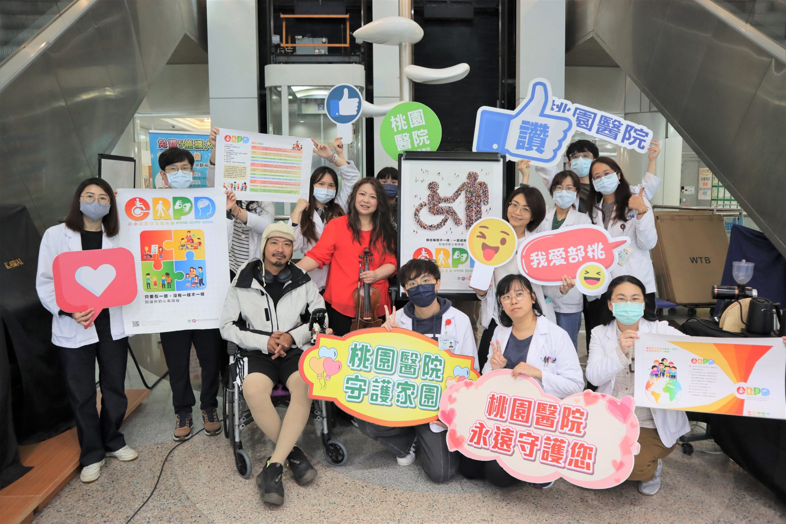 部桃溫暖支持弱勢病友 感恩節義賣咖啡香、琴聲飄揚 IMG 6474 scaled