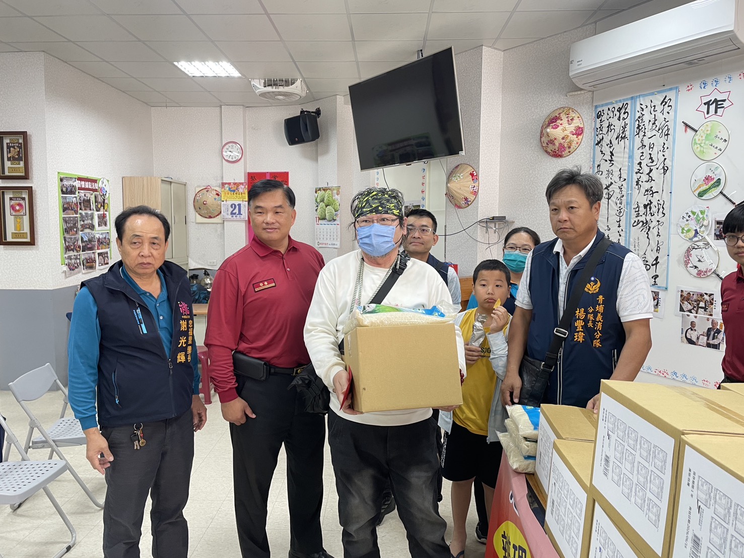 青埔消防攜手義消送暖 提醒長輩、弱勢防範一氧化碳中毒 S 39207013 0