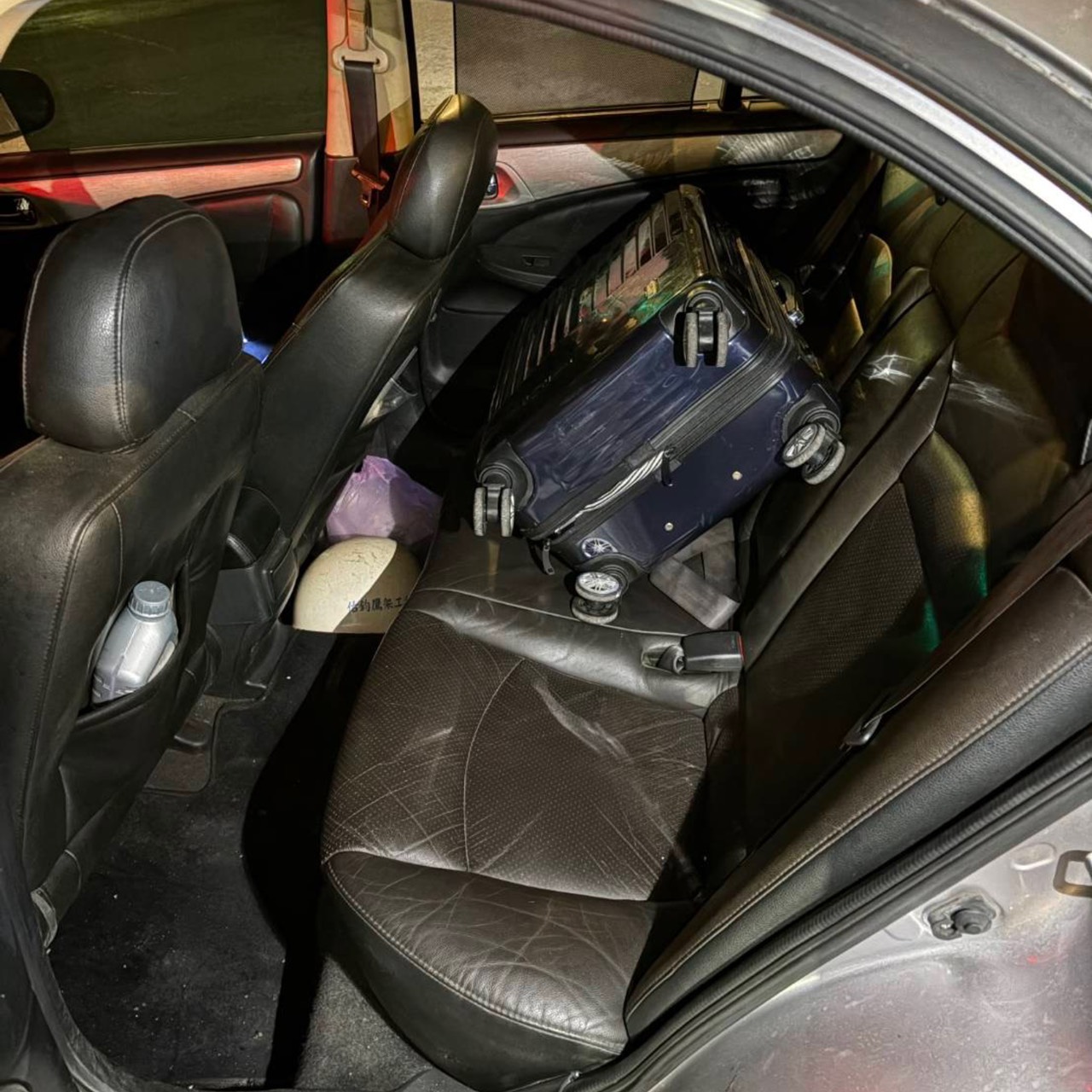 桃園男趁隙竊走路邊行李箱遭逮 同車友人竟是通緝犯