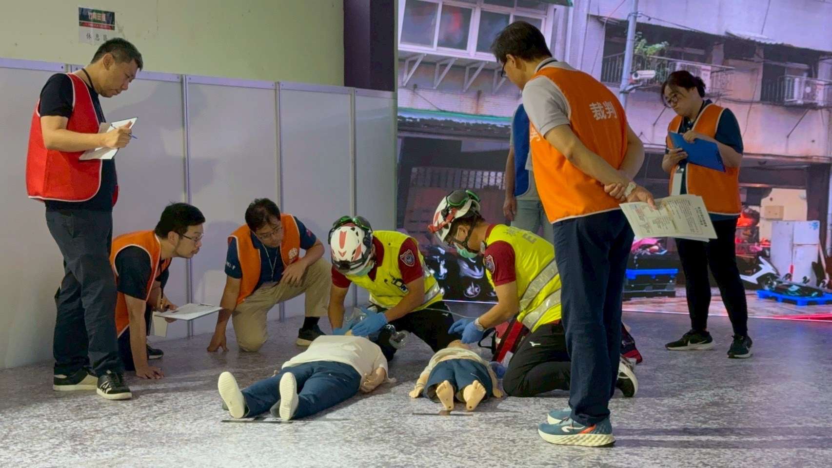 桃園義消全國交流競賽展專業 火災搶救男女組榮獲特優 S 48381965 0