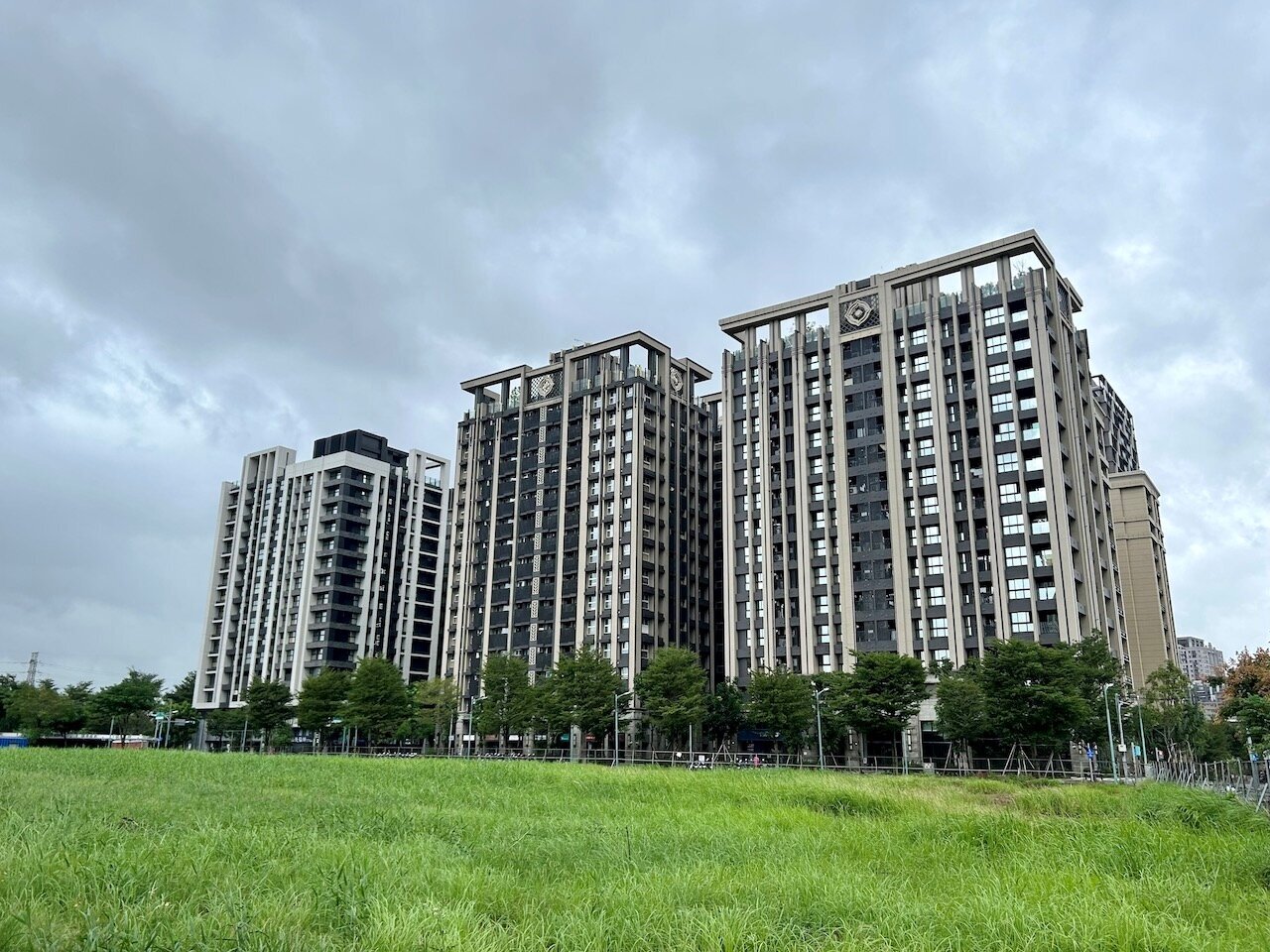 建商勇敢開盤 北台灣驚見6樁百億大案問世