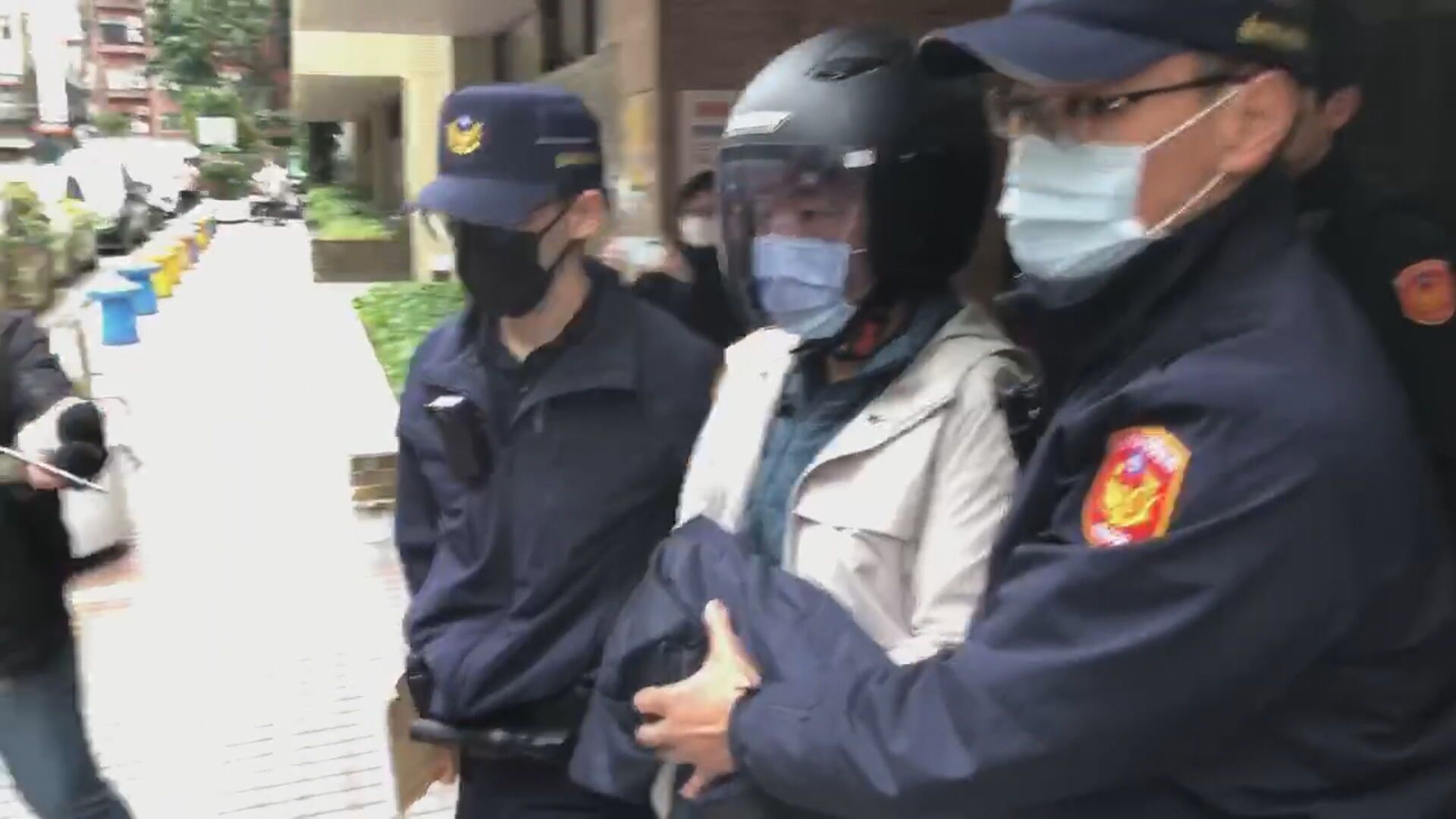 雲云董座刺死技術長喊懊悔盼調解 遺孀:不知怎樣回答原諒問題