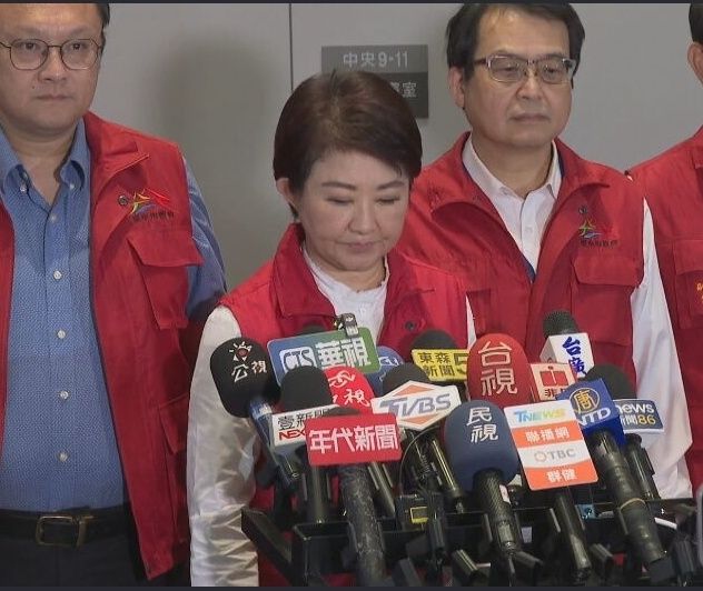 才說拆彈及時!盧秀燕終於鞠躬道歉 「防疫過程我們做得不夠好」