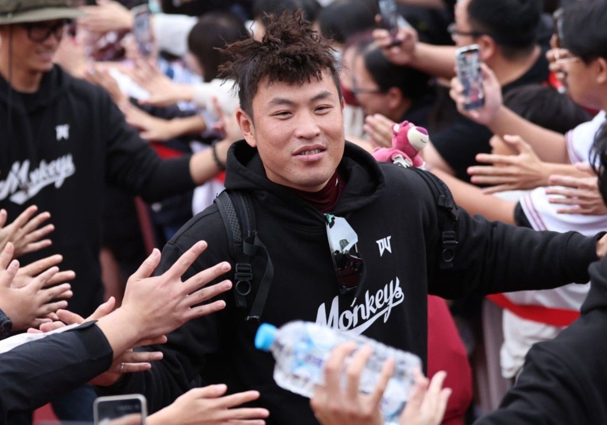 桃猿4將直播提「吃蛆、被炒」狠酸球團 應援團長Aby:屬個人行為