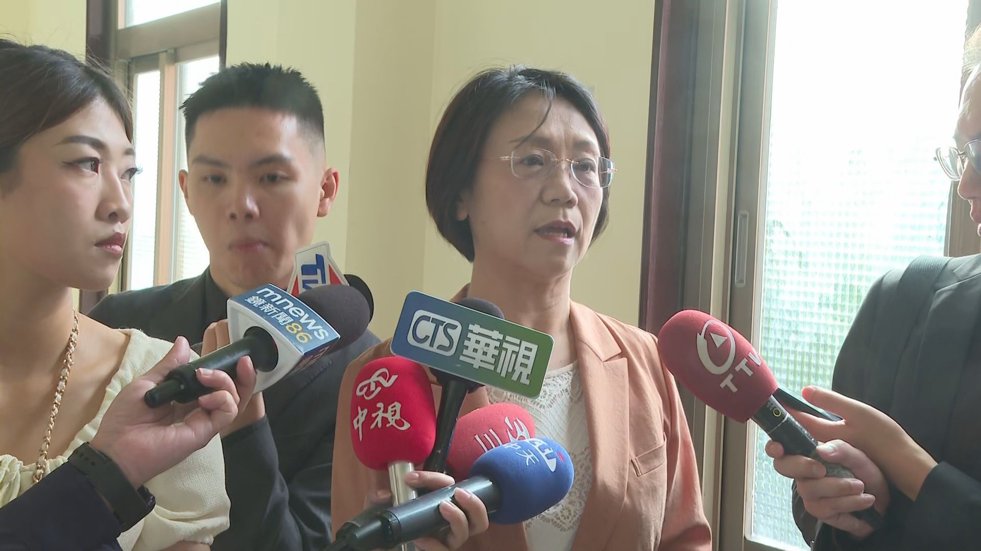 翁曉玲提修法擴大立院同意權 綠黨團批違憲:劍指黨產會?