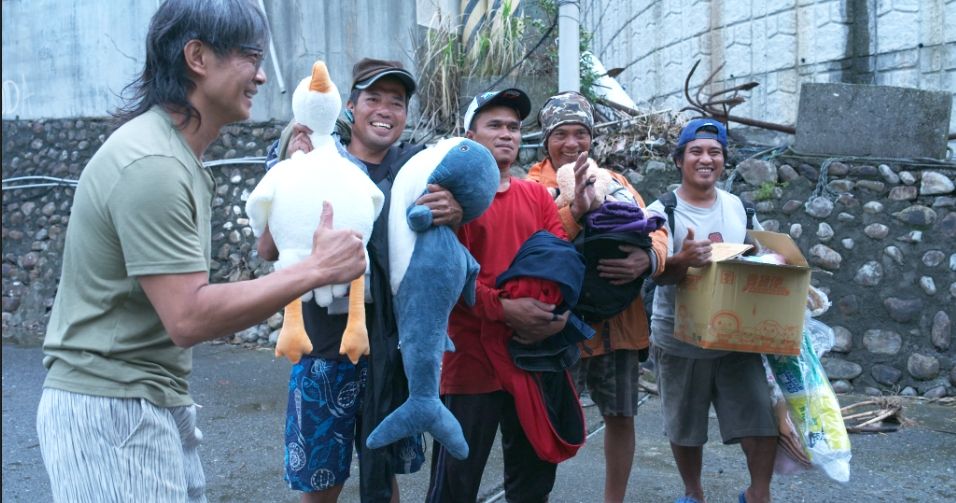 從送冬衣到印尼國慶 中年大叔打造漁工的烏托邦