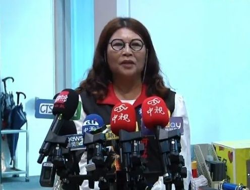 何鷹鷺喊「統一」被國民黨停權 稱心寒、委屈怪綠營限制言論自由