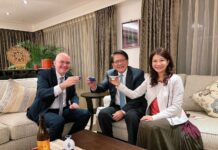 接力挺日本!陳世凱午餐台日Mix 谷立言、潘孟安舉清酒乾杯