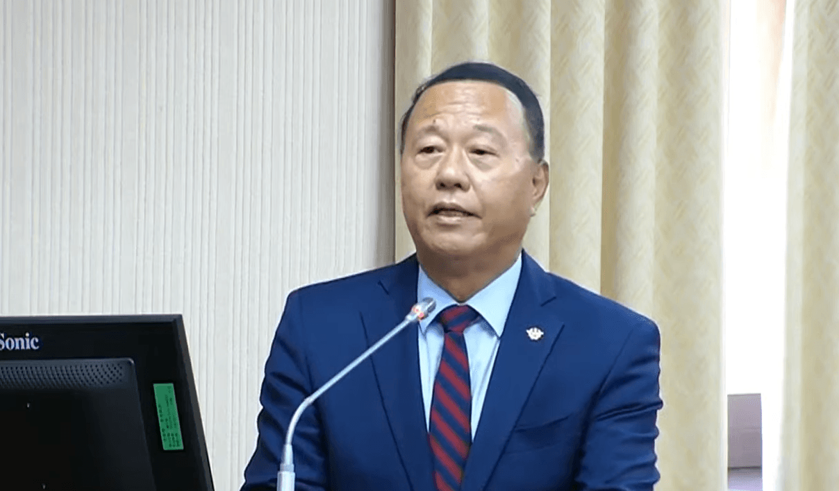 新版《全民安全指引》增賴清德簽名 柏鴻輝讚:對國防部是鼓舞