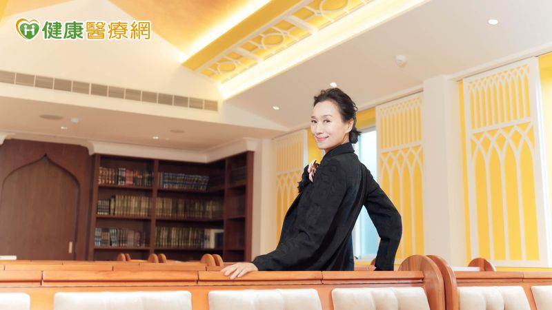 坣娜肺腺癌病逝! 1症狀確診已是晚期 夫:堅強從容面對「多陪我四年」