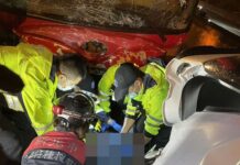 國1五楊高架4車連環撞 女駕駛下車查看遭客運撞死