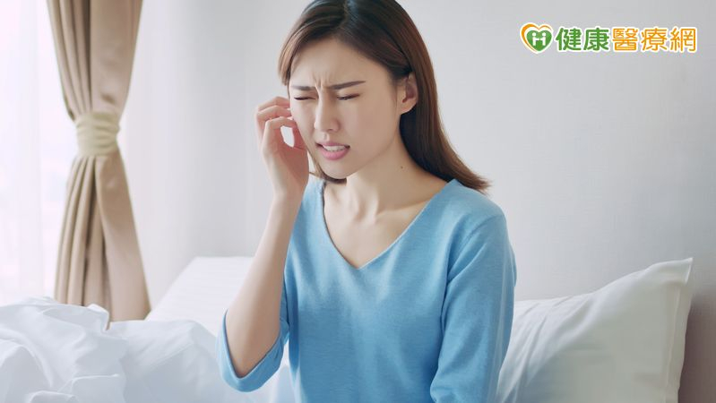 換季乾燥肌求救!皮膚專科醫師提醒:選擇安全產品與專業醫師才安心